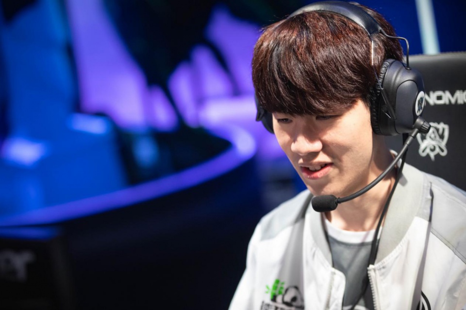 BLAST Rivals 春季赛 2025 第二天：最佳比赛、击杀、评论、表情包、网红反应